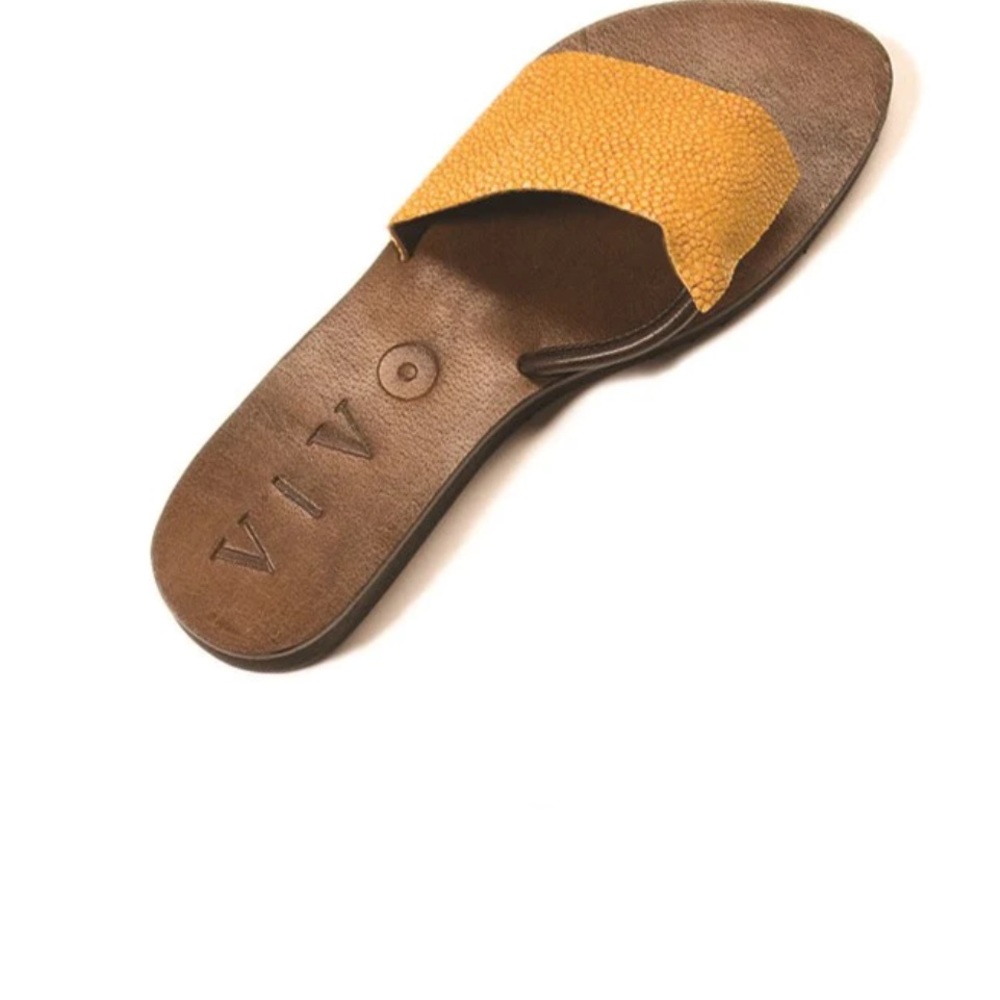 Ginger Shagreen Sandal - Ochre